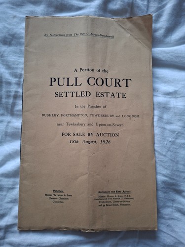 Large auction - large,